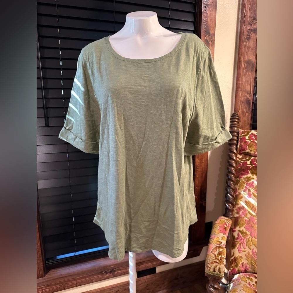 EUC TALBOTS GREEN SHIRT SHORT SLEEVE  SZ L